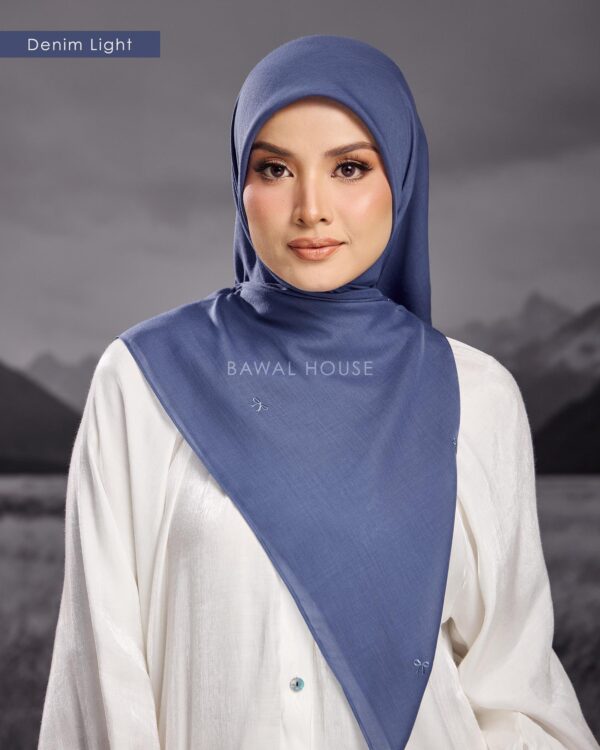Denim light 1