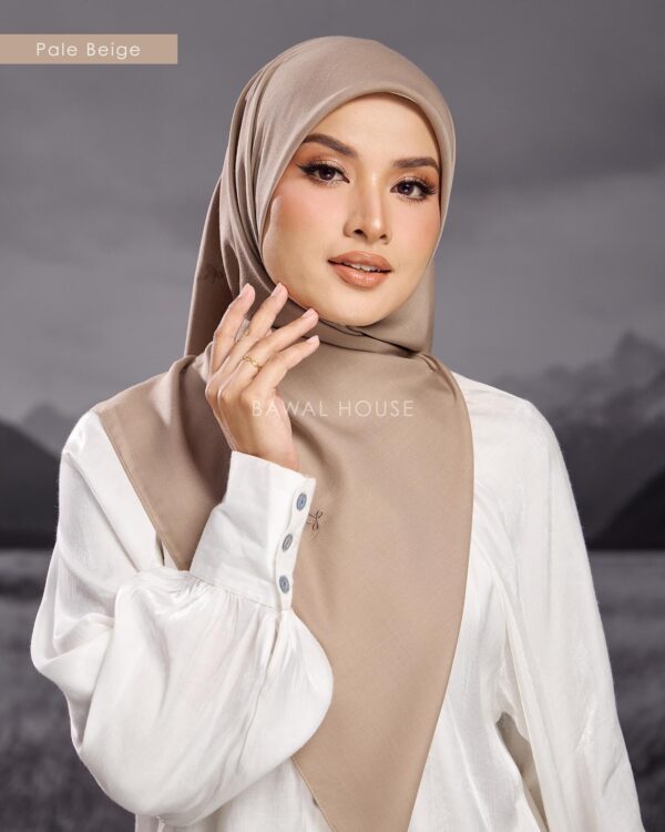 Pale beige 3