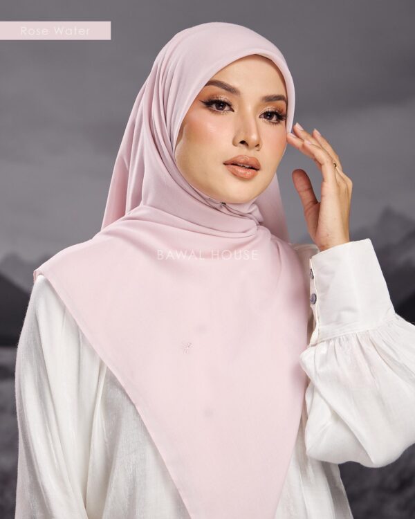 Rose water 3