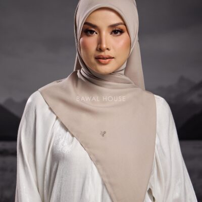 Warm beige 1