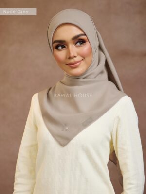 nude grey3