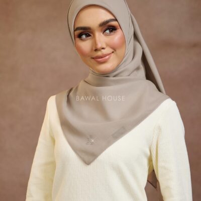 nude grey3