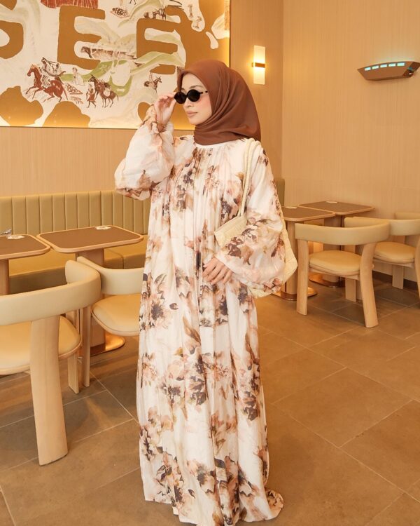 browny beige 1