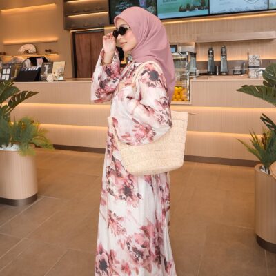 dusty pink